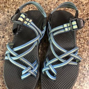 Women’s Chacos size 7